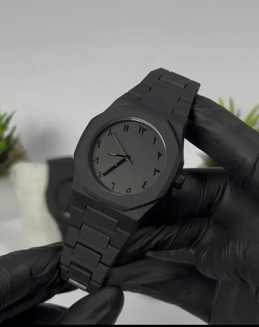 Men’s Black Carbon Fiber Analogue Watch | Stylish 12-Hour Display Luxury Wrist Watch